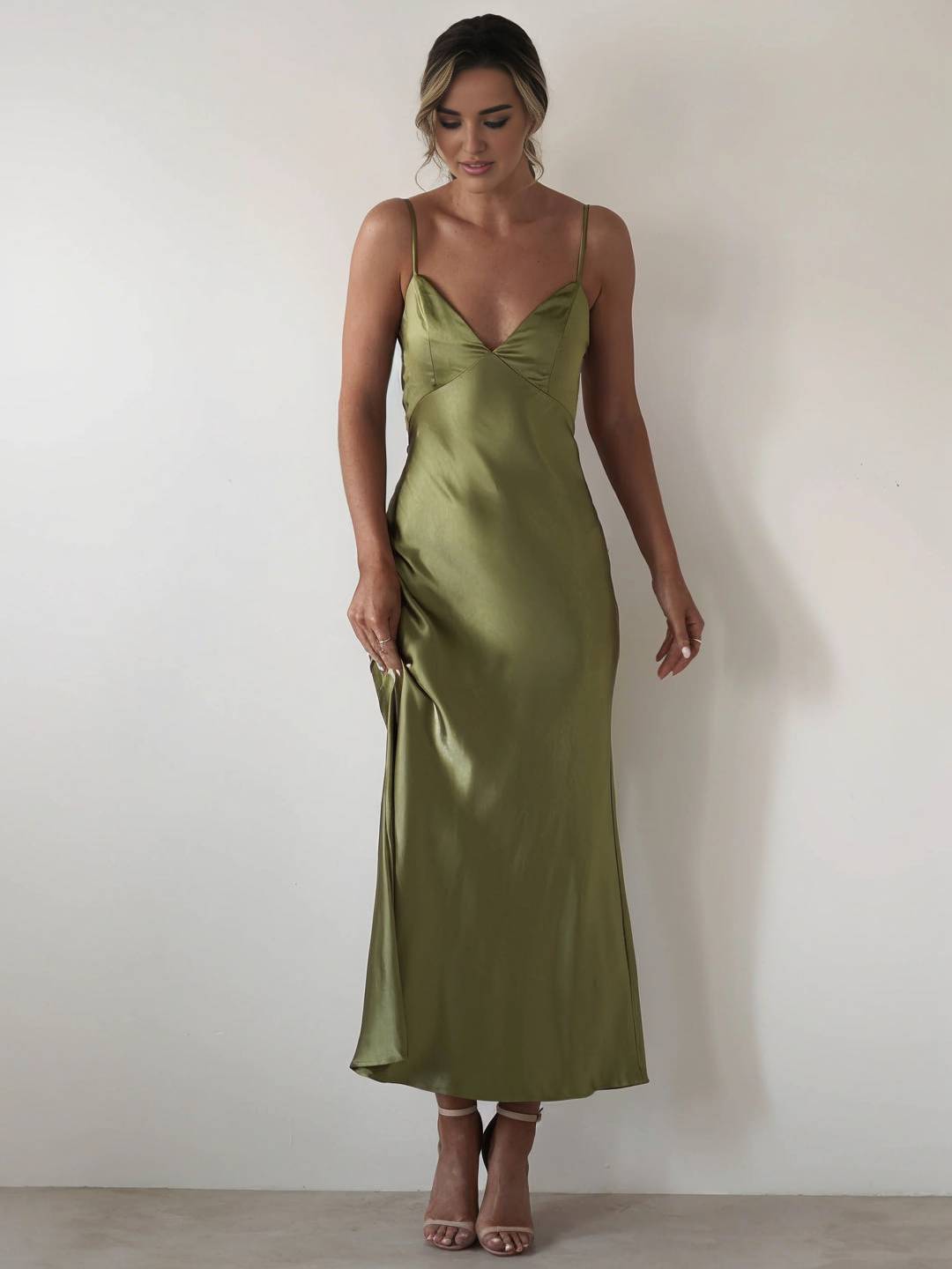 Cocolii longue robe en satin v-cou à fines brides dos nu sans manches femme casual élégant bal de promo de soirée pour mariage