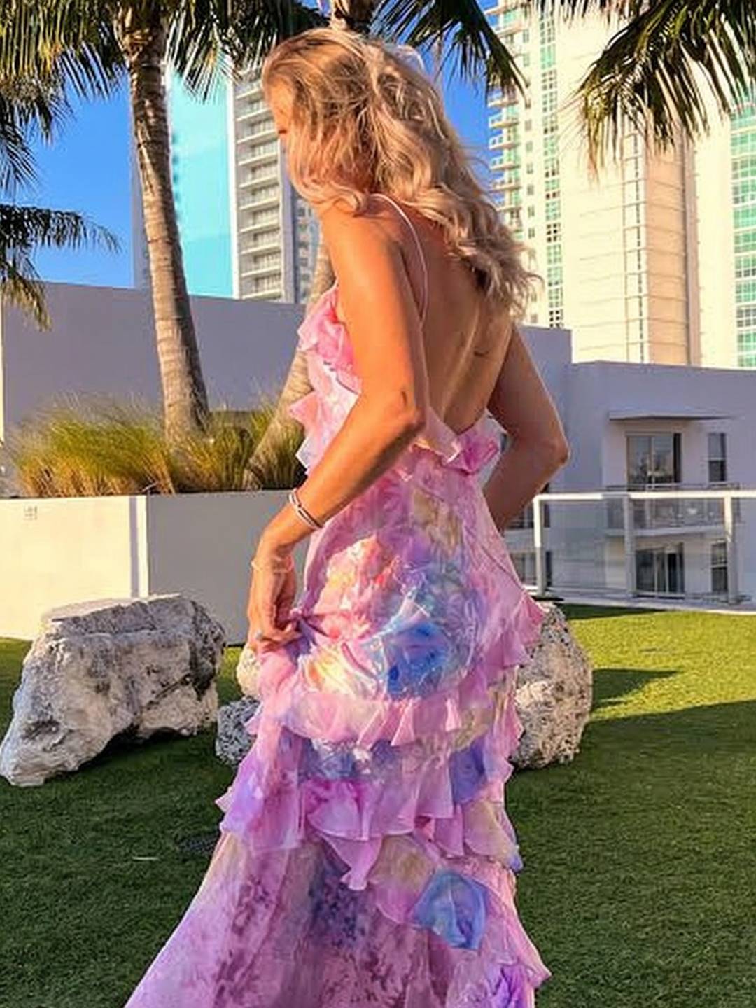 Cocolii robe longue à volantée imprimé à fleurie pour femme idéale pour les vacances à la plage ou en été