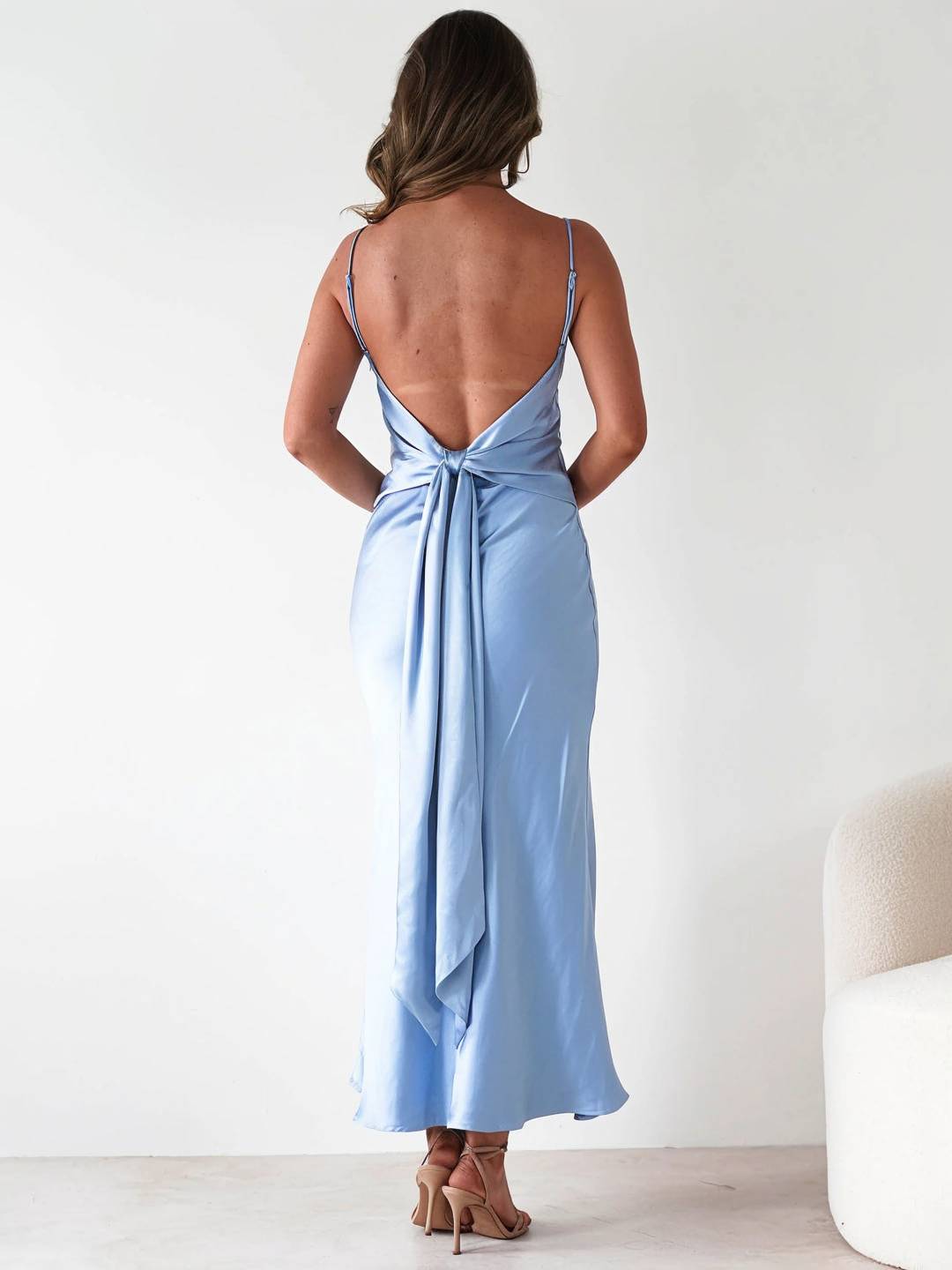 Cocolii longue robe en satin v-cou à fines brides dos nu sans manches femme casual élégant bal de promo de soirée pour mariage