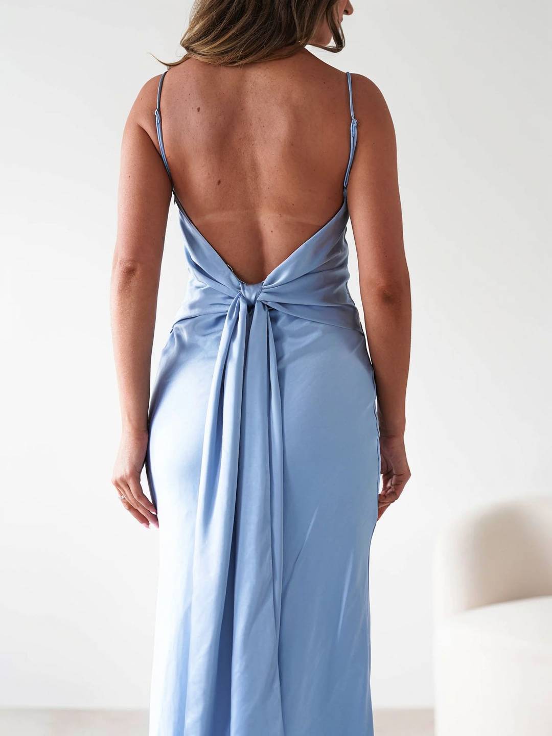 Cocolii longue robe en satin v-cou à fines brides dos nu sans manches femme casual élégant bal de promo de soirée pour mariage