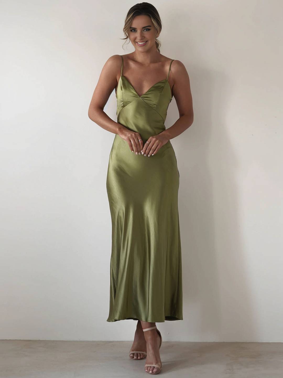 Cocolii longue robe en satin v-cou à fines brides dos nu sans manches femme casual élégant bal de promo de soirée pour mariage