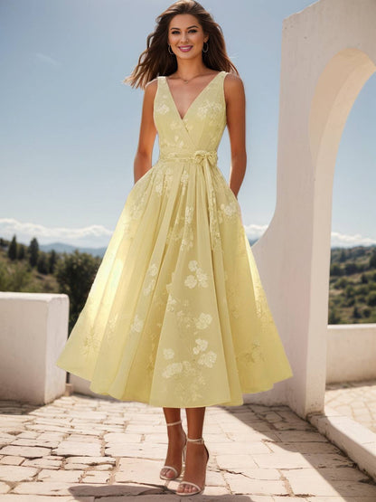 Cocolii mi-longue robe trapèze classique à col en v et broderies de nœuds sans manches doux bal de promo anniversaire