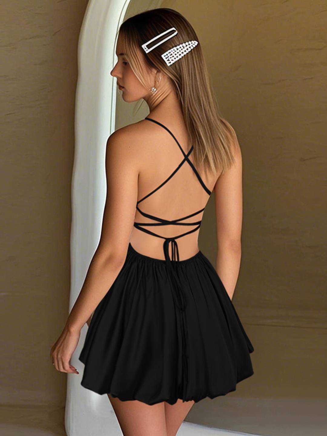 Cocolii robe courte en satin v-cou à fines brides dos nu sans manches femme doux élégant de fete cocktail anniversaire