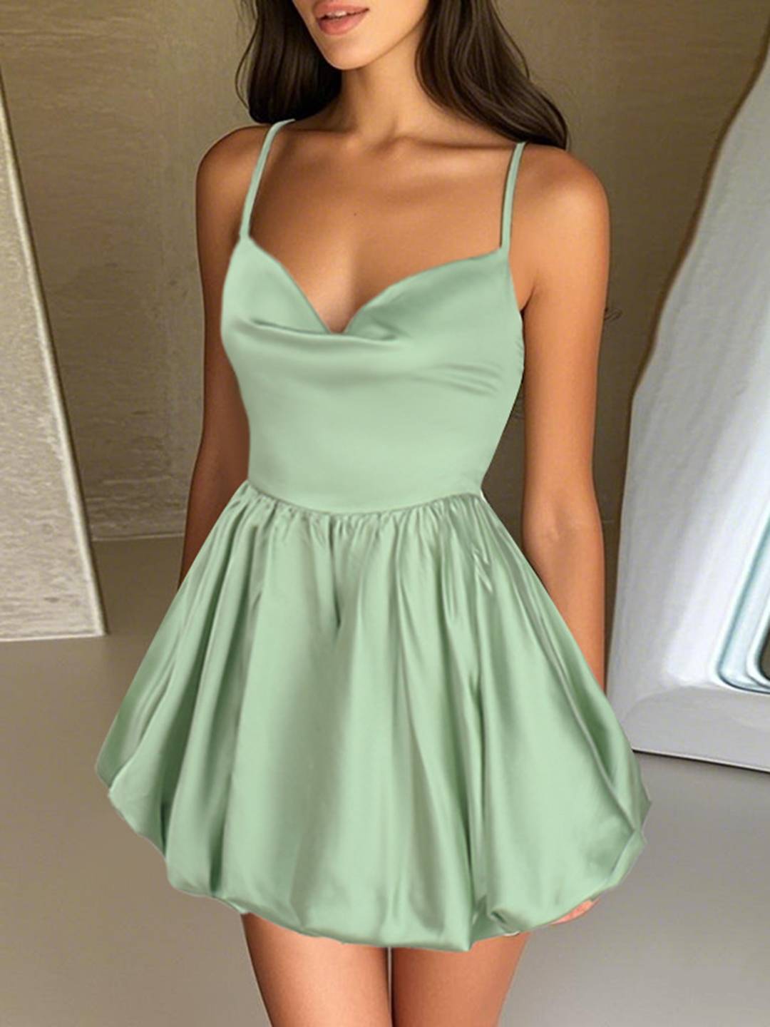 Cocolii robe courte en satin v-cou à fines brides dos nu sans manches femme doux élégant de fete cocktail anniversaire